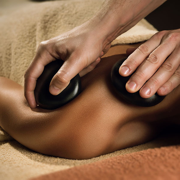 Hot stone massage (30min)